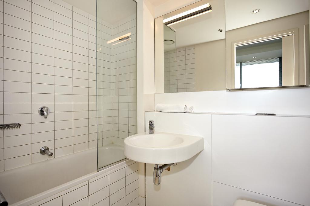 Astra Apartments Μελβούρνη Δωμάτιο φωτογραφία